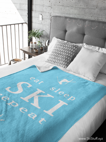Eat Sleep SKI light blue - Throw Blanket