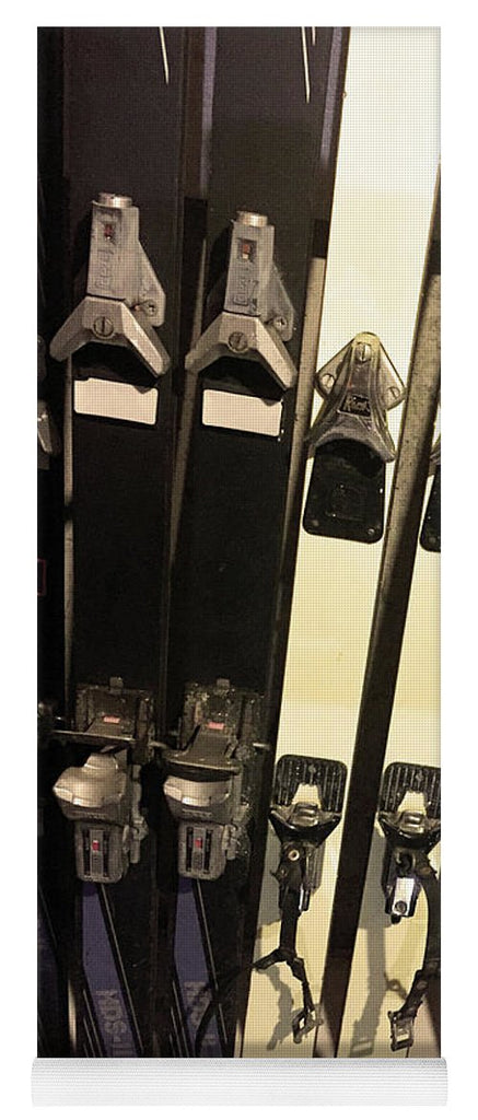 Vintage Skis - Yoga Mat